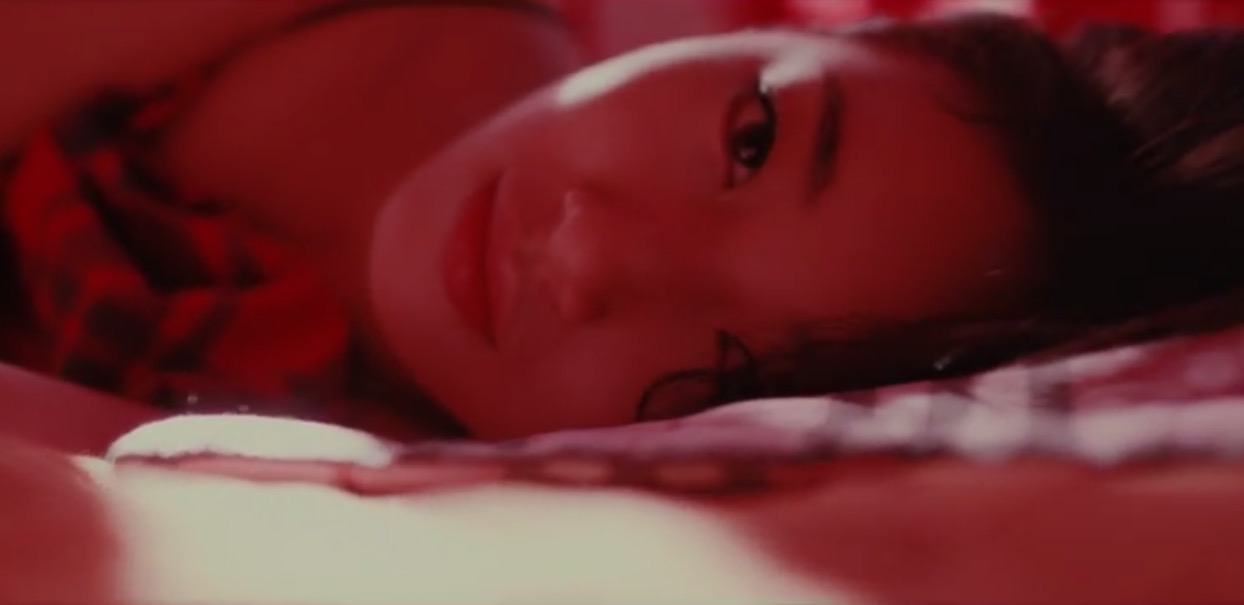 Watch: Suzy Releases Beautifully Melancholy 