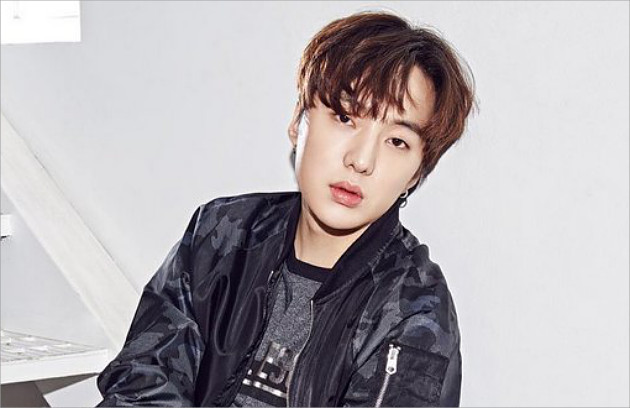 WINNER's Kang Seung Yoon Taken To Emergency Room During Filming Of 