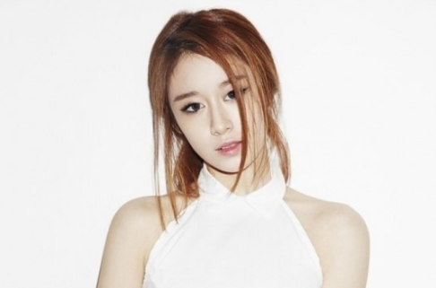 T-ara's Jiyeon Assures Fans She's Doing Well After Her Break-Up With Lee Dong Gun