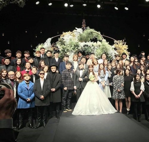 Fellow First Generation Idols And Friends Congratulate Moon Hee Jun On His Marriage