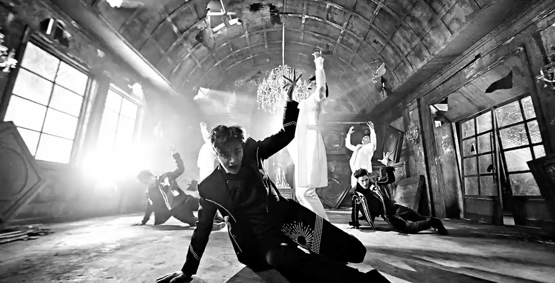 Watch: Cross Gene Releases Dance Version Of “Black Or White” MV