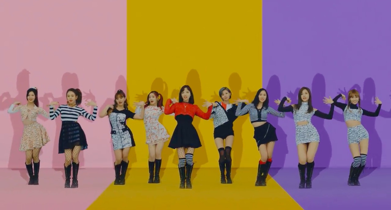 TWICE Grabs All-Kill With 'Knock Knock'