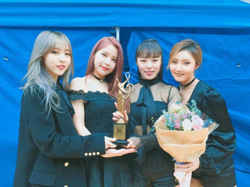 MAMAMOO Members' Attempt To Surprise Solar On Her Birthday Almost Succeeds