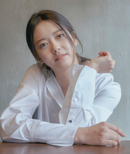 Go Ara Talks About Dating, Writer Kim Eun Sook, And More In Recent Interview