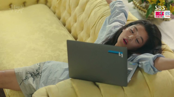 The 8 Stages Of Trying To Keep Up With K-Dramas