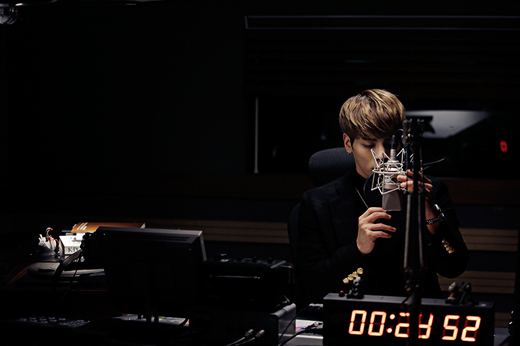 SHINee's Jonghyun Talks About How Hard It Was To Step Down From 'Blue Night' As Radio DJ
