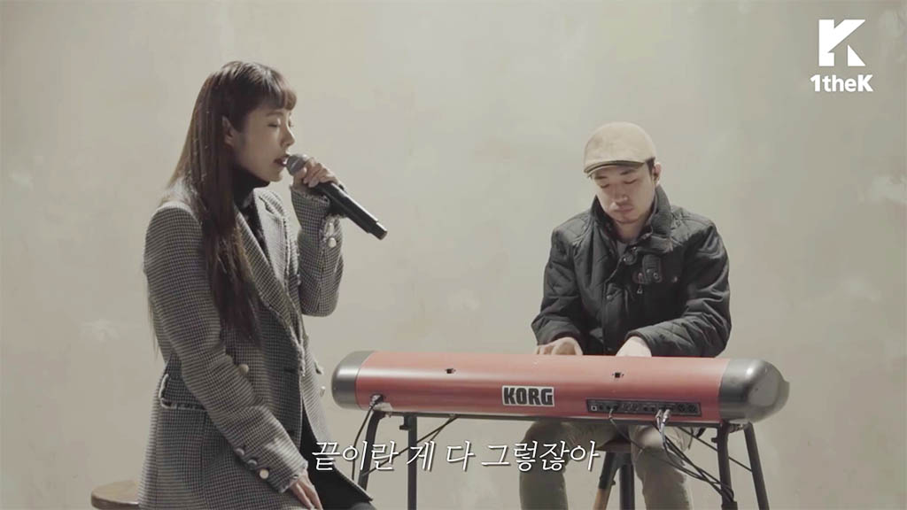 Watch: MAMAMOO's Wheein Shows Off Impressive Vocals In Live Performance Of 'Anymore'