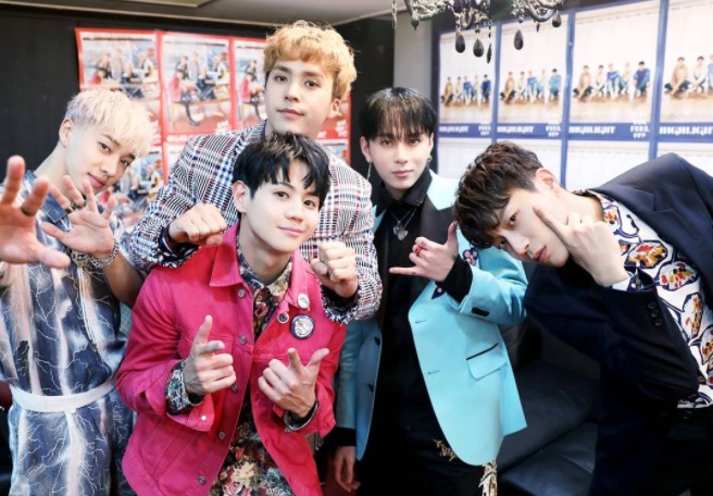 Highlight Celebrates Music Chart Success Of 'Plz Don't Be Sad' By Sharing New Photos