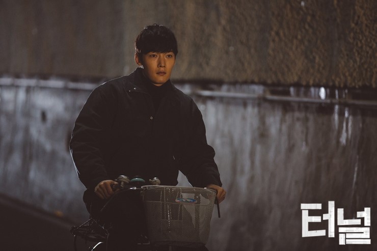 'Tunnel' Achieves Highest Ratings For First Episode Of Drama Aired On OCN