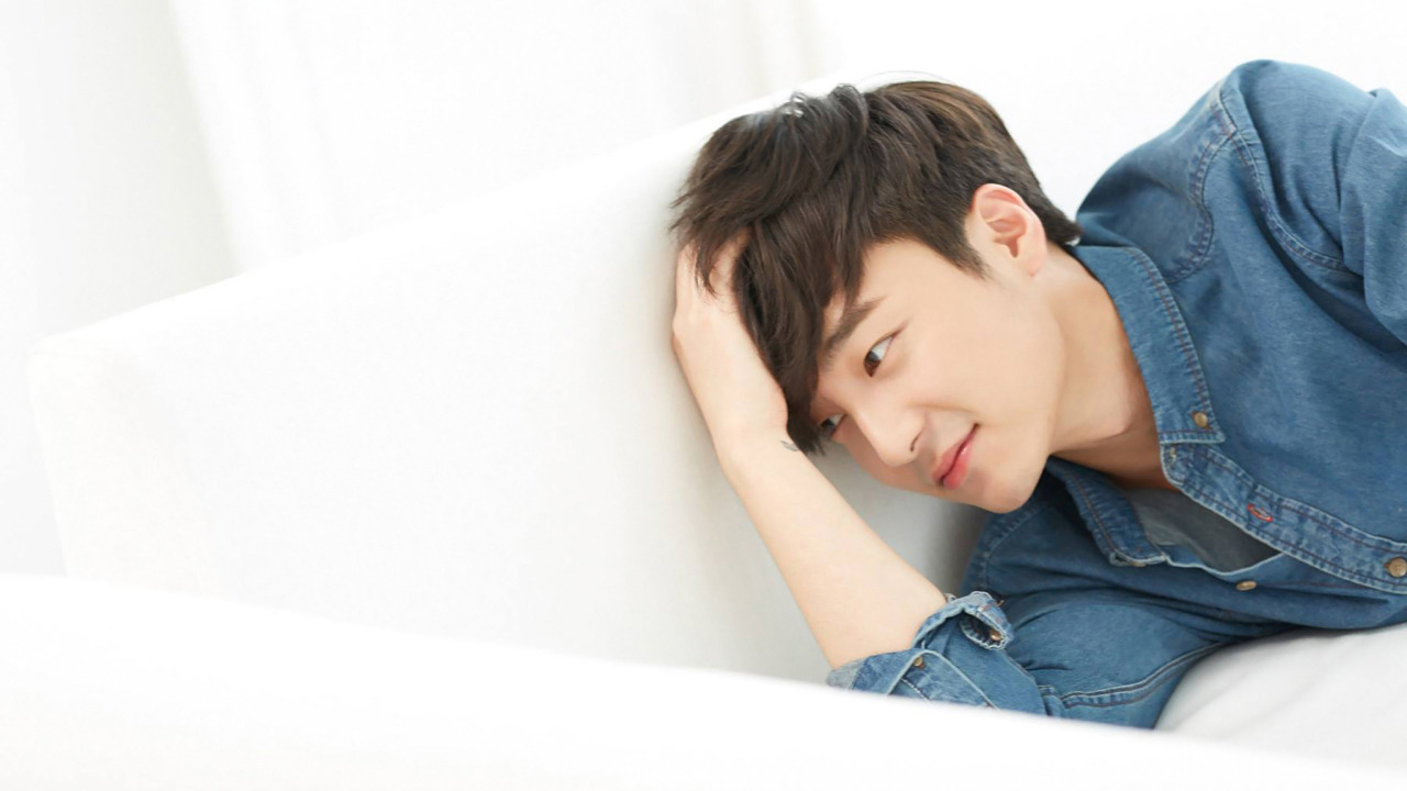 Roy Kim Admits He Delayed His Comeback Because Of Another Singer's Comeback