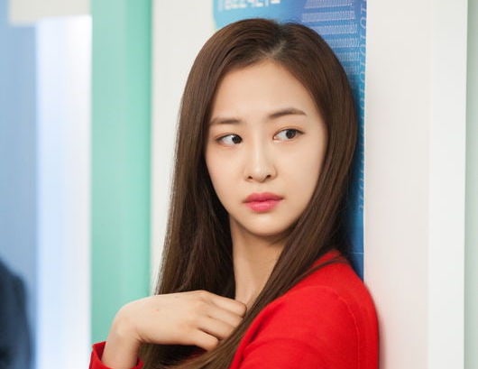 New Stills Reveal First Look At SISTAR's Dasom As Antagonist In Upcoming Drama