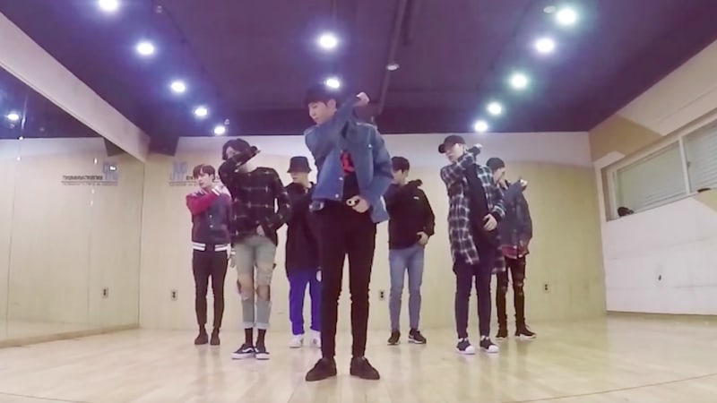 Watch: GOT7 Impresses With Sleek Moves In “Never Ever” Dance Practice ...
