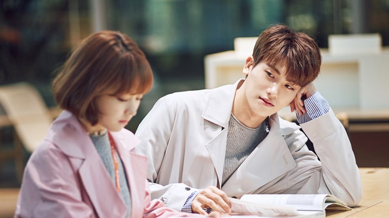 Watch: Park Hyung Sik Can't Take His Eyes Off Park Bo Young In New Making Video
