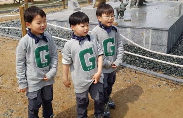 The Song Triplets Are Taking Care Of 'Business' In Song Il Gook's New Photo