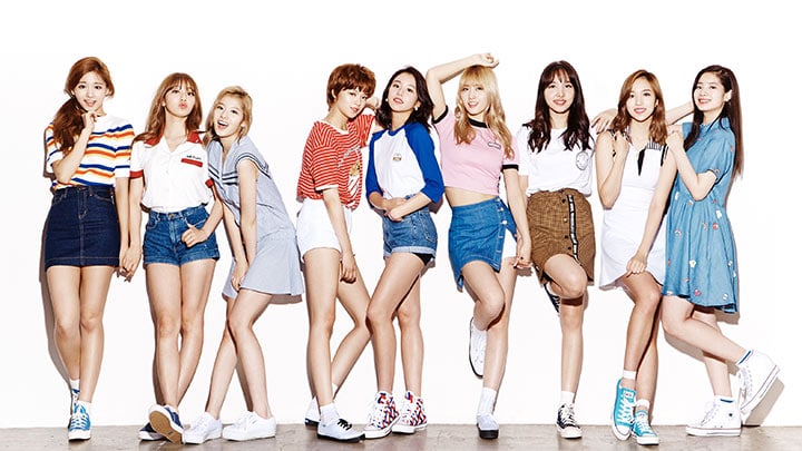 TWICE Shows Massive Popularity Already Among Japanese Students