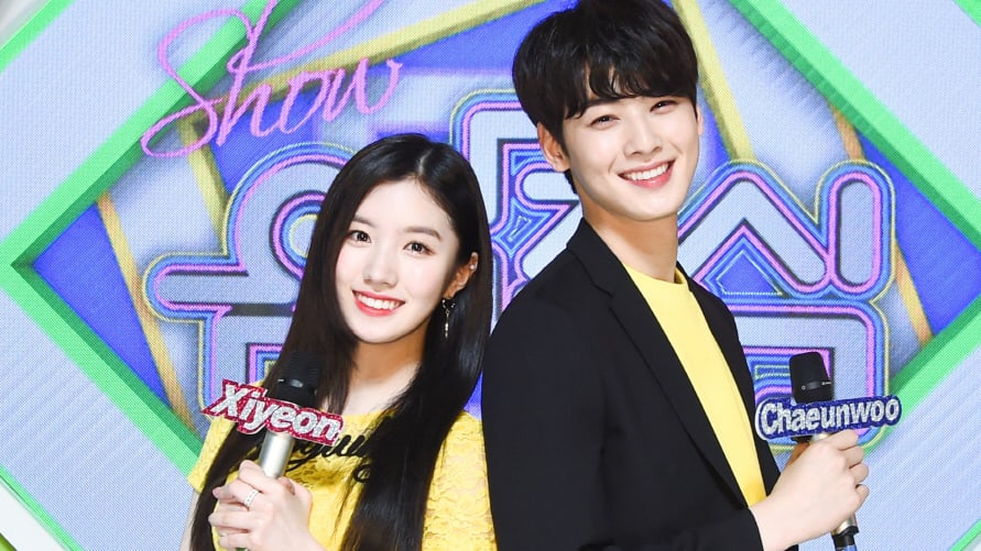 Watch Live: SISTAR, TWICE, SEVENTEEN, And More Perform On 'Music Core'