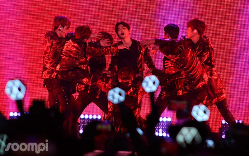 Exo Brought The Heat To La With Exo Planet 3 The Exo Rdium Soompi