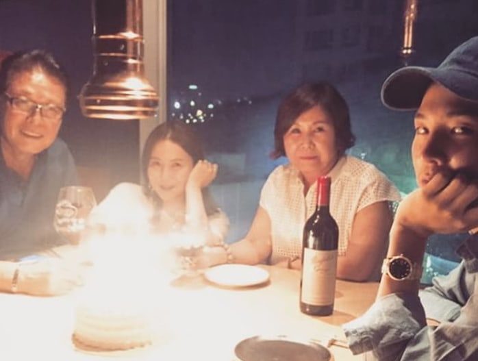 G-Dragon Gets Described By His Family At His Solo Concert