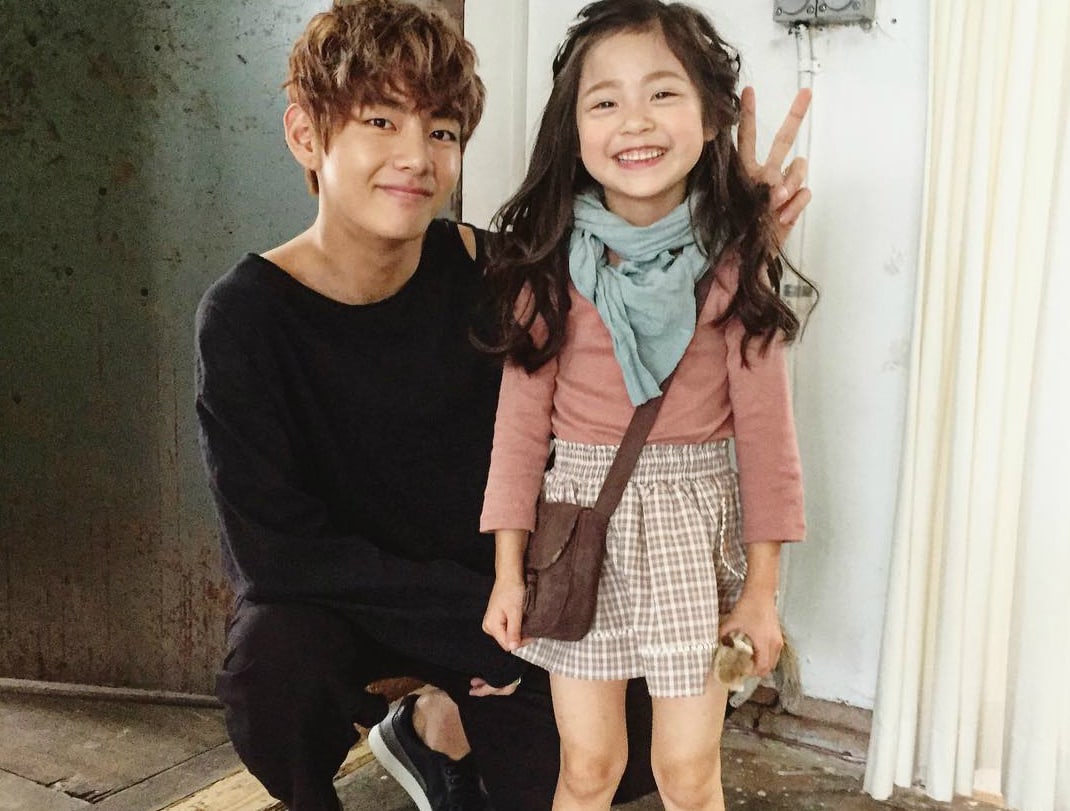 14 Times K-Pop Idols Adorably Interacted With Kids