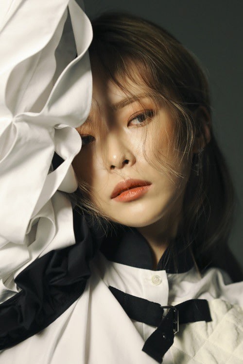Heize Talks About Her New Album's Outstanding Music Chart Performance