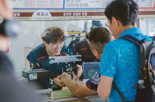 EXO's Suho And Chanyeol Explore Jeju Island In Teaser Images Of Variety Show 'Let's Eat Dinner Together'