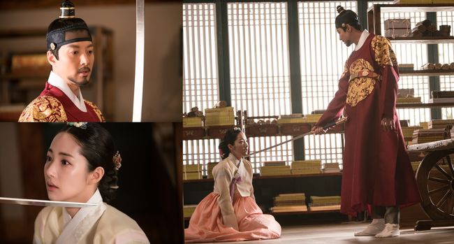 'Queen For 7 Days' Hints At Rising Tension Between Lee Dong Gun And Park Min Young In Latest Stills