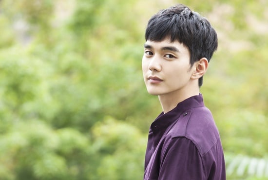 Yoo Seung Ho Gives Endearing Reason Why He Finds It Hard To Make Celebrity Friends