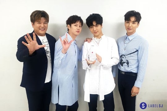 Super Junior To Continue As Blood Donation Ambassadors For 10 Years