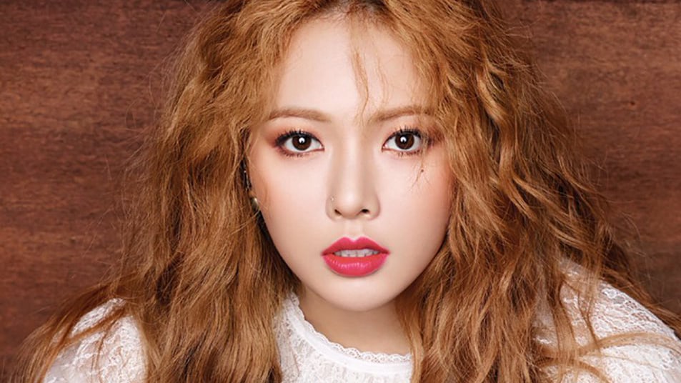 Watch: HyunA Updates Fans With What She's Been Doing Lately With Preview Of New Music