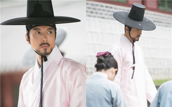 'Queen For 7 Days' Reveals Somber Stills Of Lee Dong Gun For Upcoming Episode