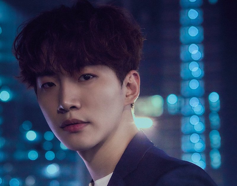 Update: 2PM's Junho Unveils New Teaser Images For Solo Mini Album 'Canvas'