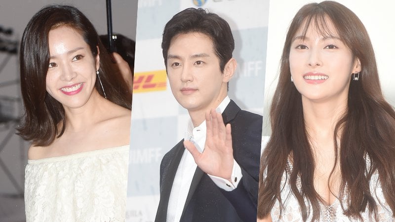 Korean Actors Sparkle In The Rain At 13th JIMFF Opening Red Carpet