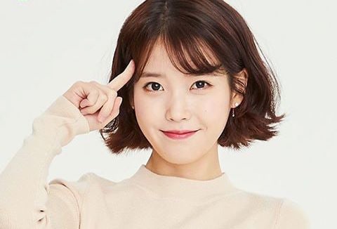 IU Makes Fans Proud By Mastering A Difficult Yoga Pose