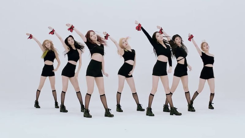 Watch: SONAMOO Is Ready For 'Friday Night' In MV For First Single Of 3-Month Project