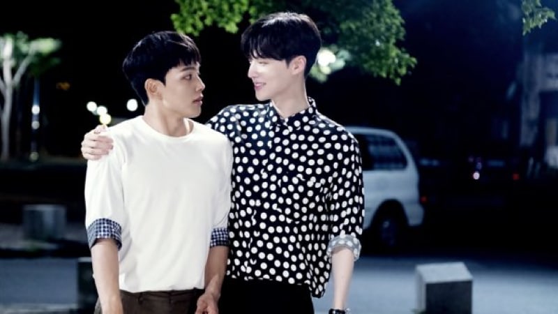 Yeo Jin Goo And Ahn Jae Hyun Take Their Bromance To The Next Level On 'Into The New World'