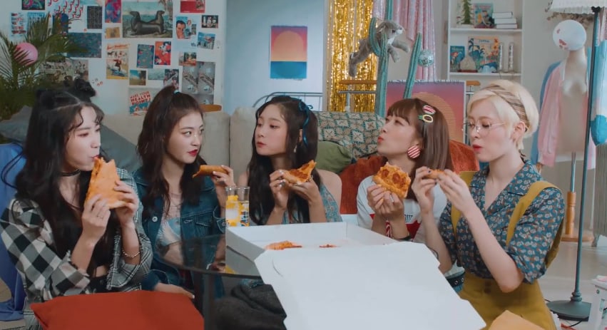 Watch: DIA's BinChaenHyeonSeuS Wants You To 'LOOK' At Them In Retro MV