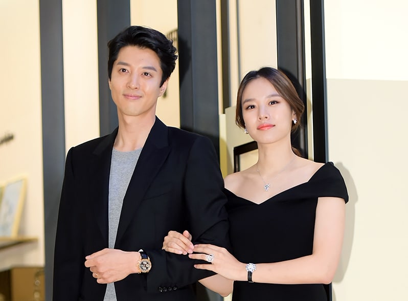 Lee Dong Gun And Jo Yoon Hee Step Down From 