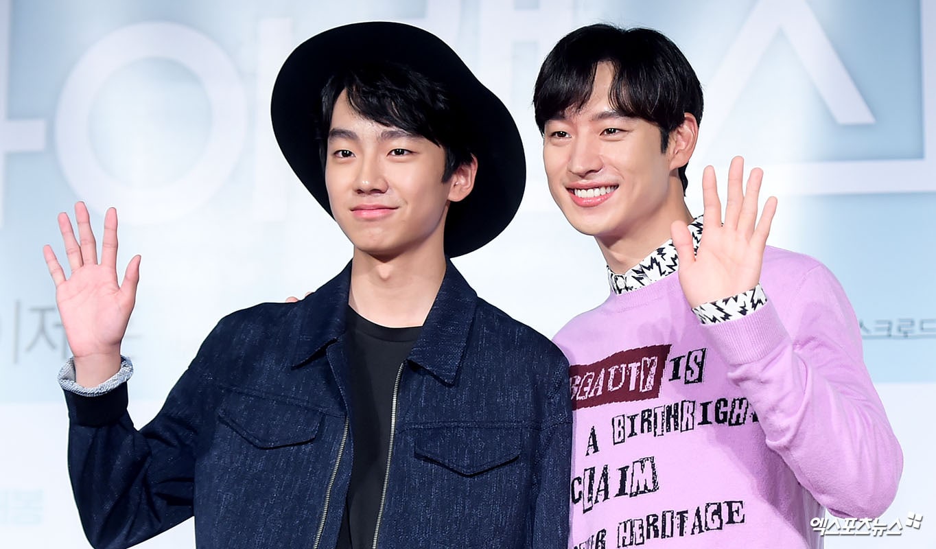 Lee Je Hoon Was Taken Aback By How Good-Looking His Younger Counterpart Was