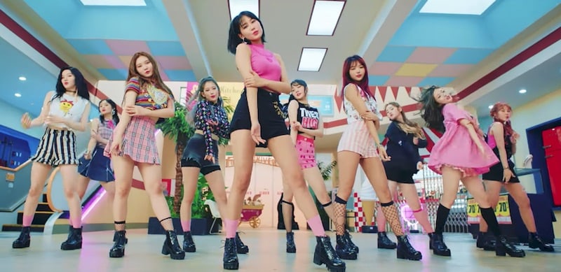 Watch: PRISTIN Takes Over The Mall In MV For 