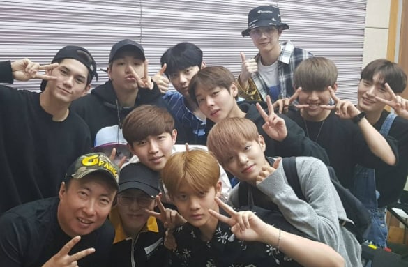 Wanna One Successfully Completes Radio Debut