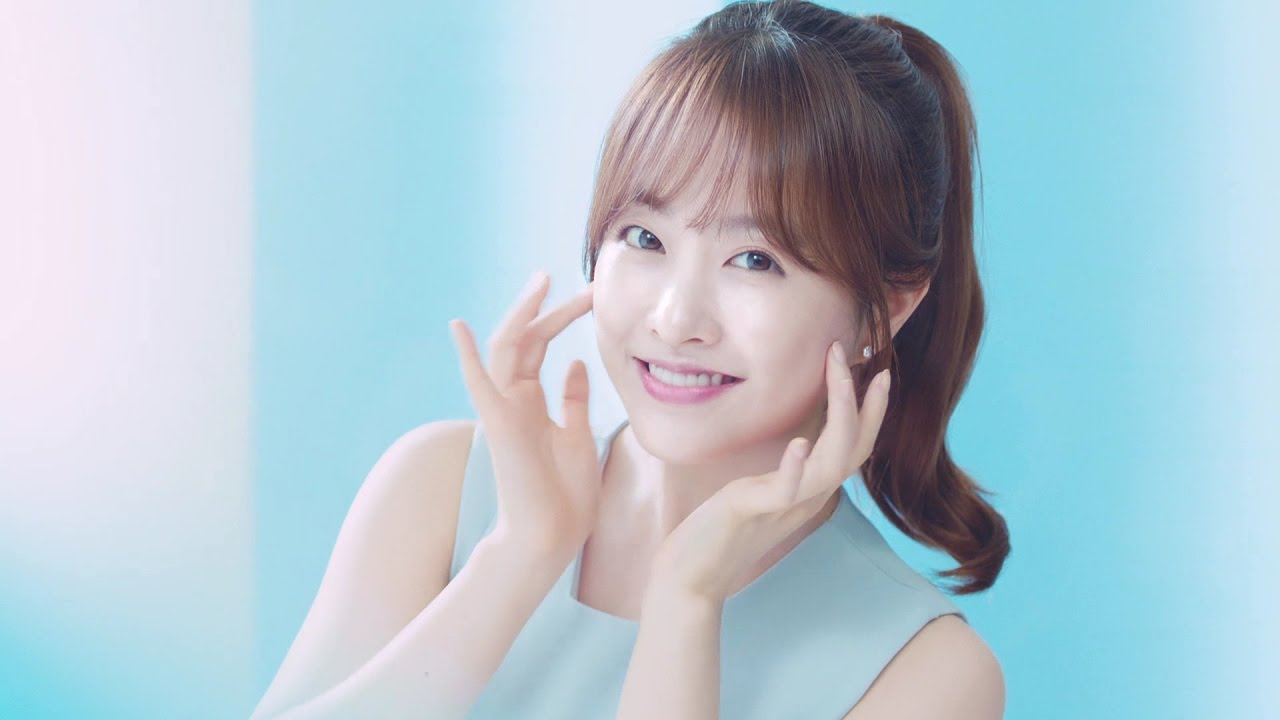 Park Bo Young's Agency Gives Update On Her Ankle Surgery