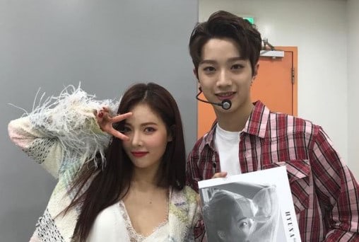 HyunA Snaps Friendly Photo With Wanna One's Lai Guan Lin