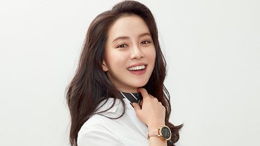 Song Ji Hyo Talks About Her Desire To Always Play New Characters And Grow As An Actress In Pictorial