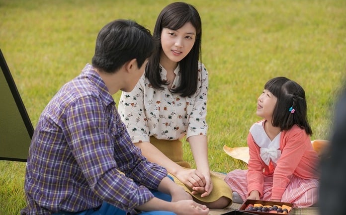 Romance Starts To Blossom In 'Girls' Generation 1979' Stills