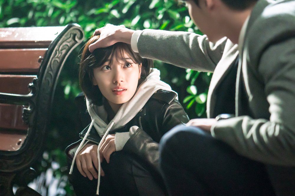 Lee Jong Suk And Suzy Share A Cute Moment During A Tense Scene In 'While You Were Sleeping' Stills