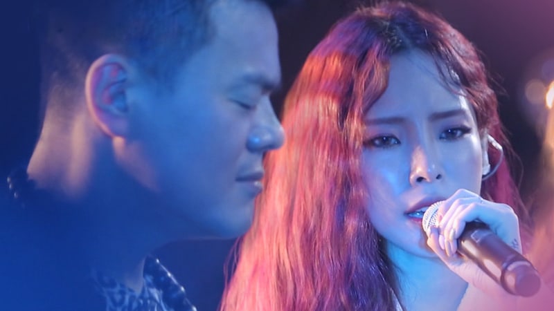 Watch: Park Jin Young And Heize Sing About 