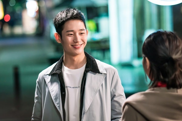 Jung Hae In Thanks 'While You Were Sleeping' Fans For Making Him No. 1 On Realtime Search Rankings
