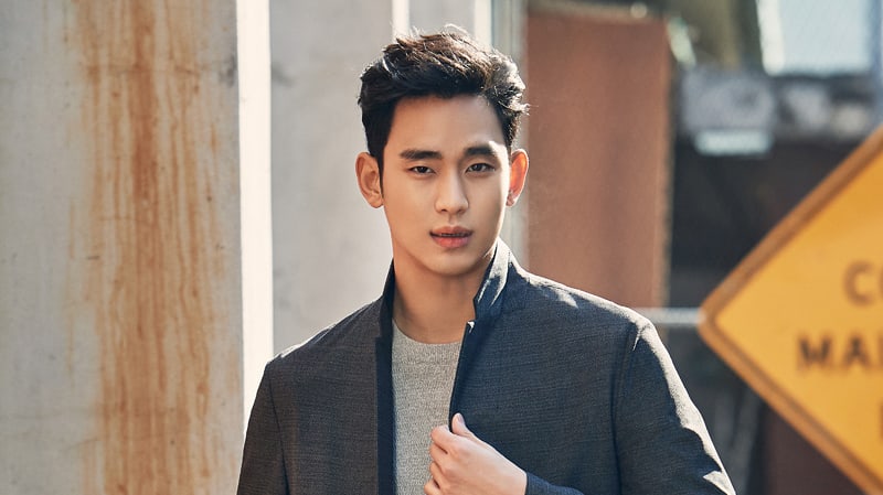 Kim Soo Hyun Bids Fans Farewell Through Social Media Before Quietly Enlisting