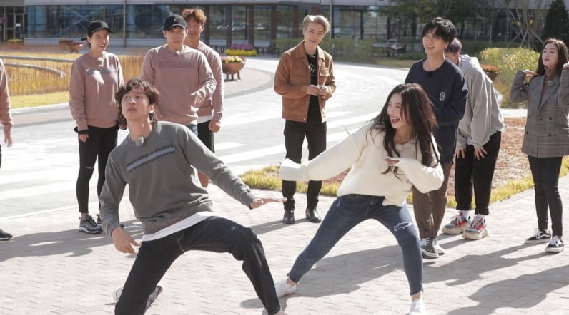 Lee Kwang Soo's Bad Luck Strikes Again While Dancing With Red Velvet's Joy On 'Running Man'