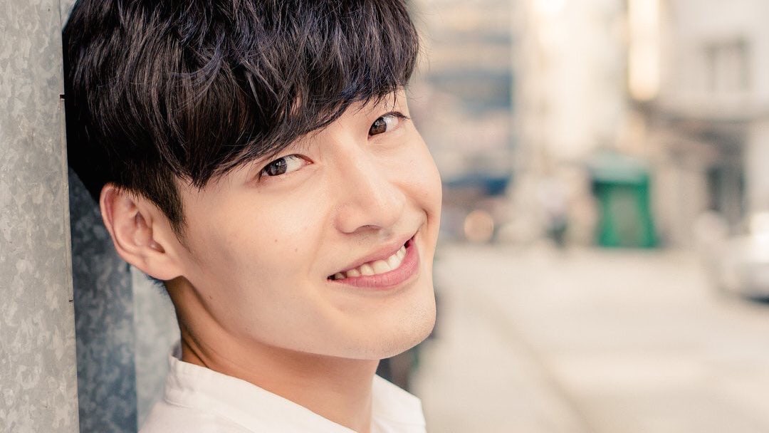 Kang Ha Neul Revealed To Have Kept Filming Movie Despite Muscle Rupture